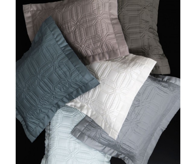 VERSILIA QUILT                     